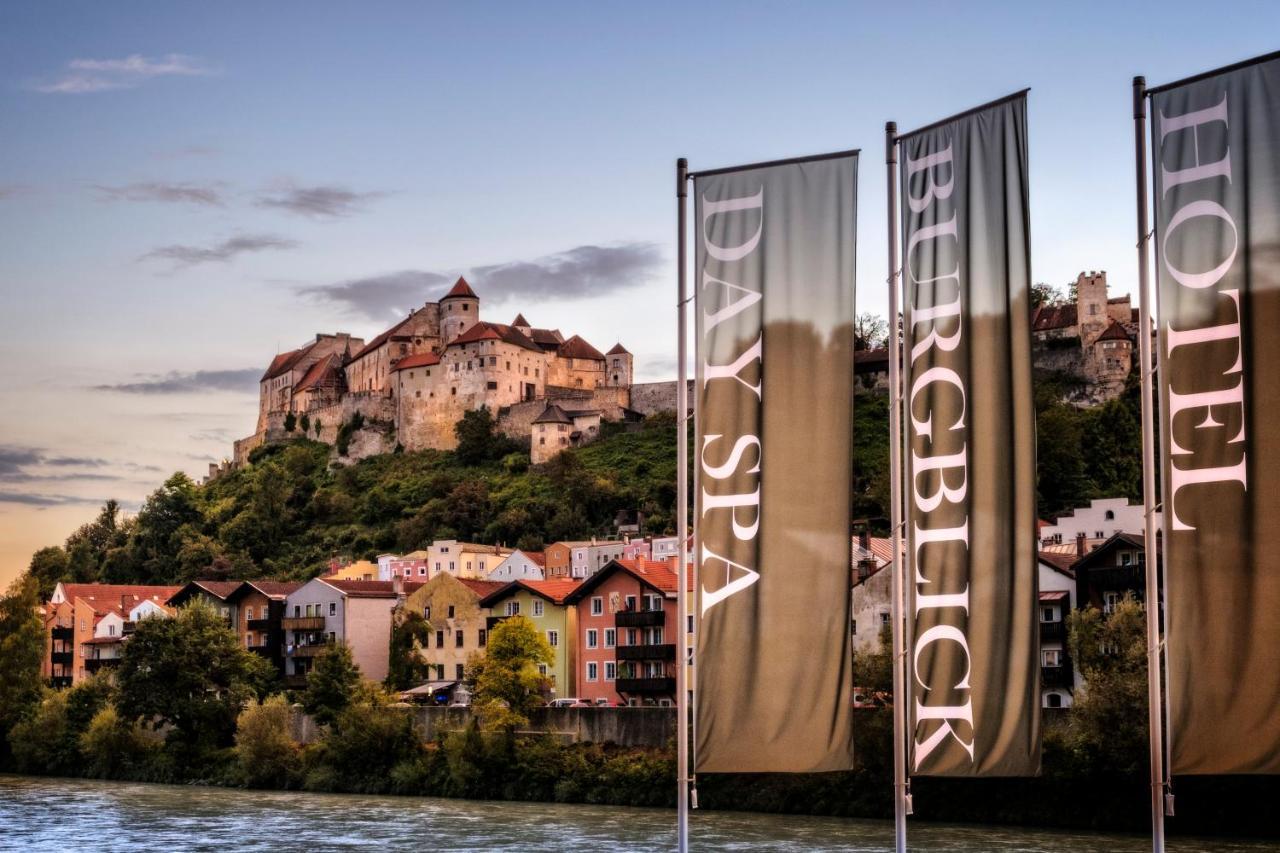 Hotel Burgblick Hochburg-Ach ภายนอก รูปภาพ